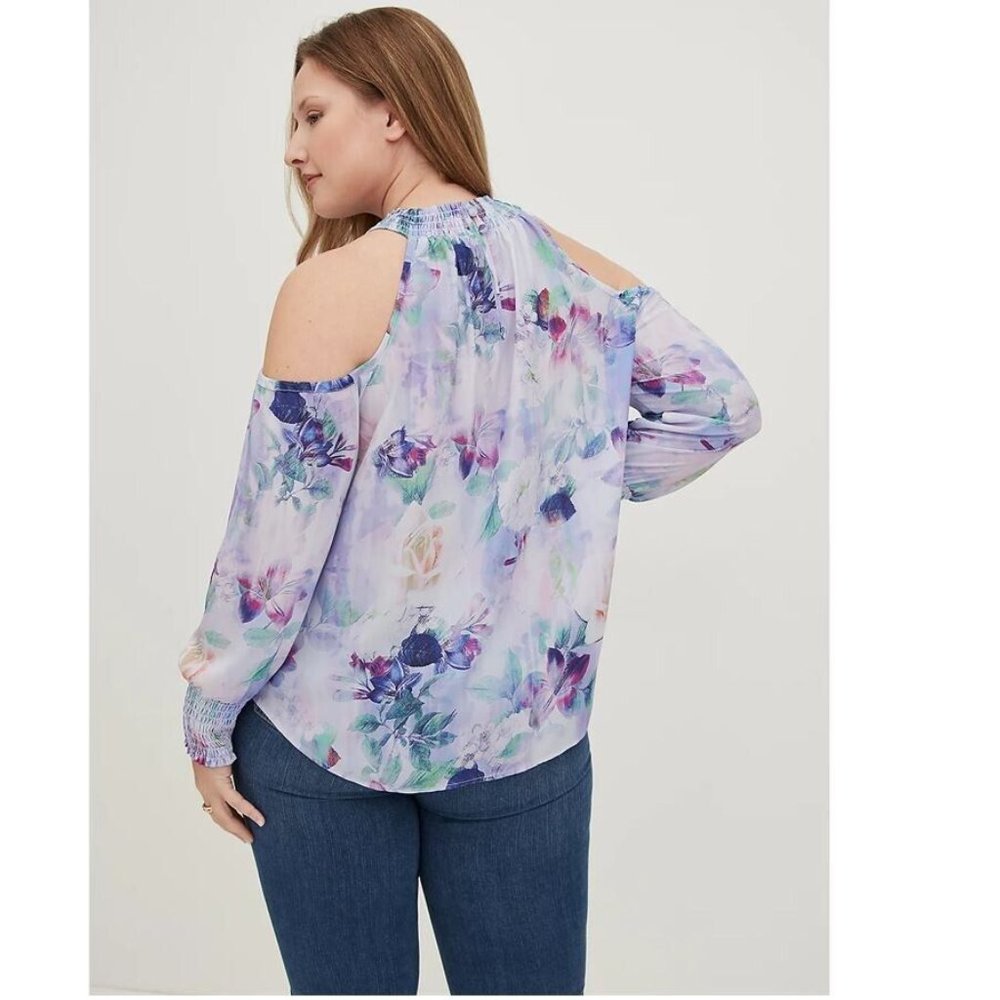 TORRID Top - Picture 3 of 12